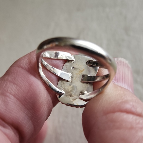 Gorgeous NWOT Native American Navajo Handmade Coral & Sterling Ring ♥️🎁💍 - Picture 9 of 13